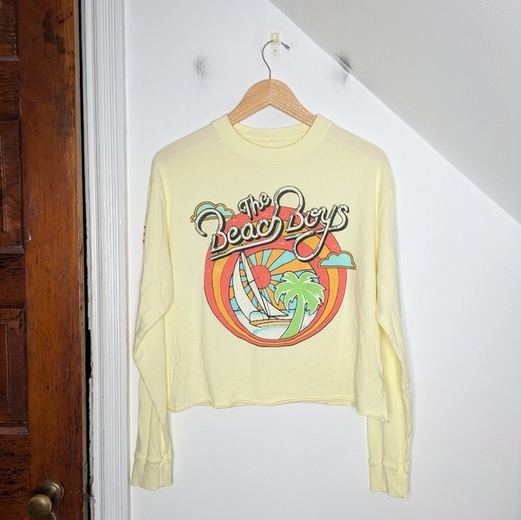 DAYDREAMER The Beach Boys Sunshine Days Long Sleeve Crop Tee NEW Size XS - Picture 1 of 8